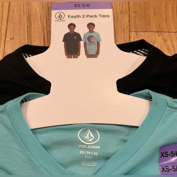 NWT Volcom 2 Pack Graphic T-Shirts - Black & Teal - Youth Boy’s Size XS 5/6 - Picture 3 of 6